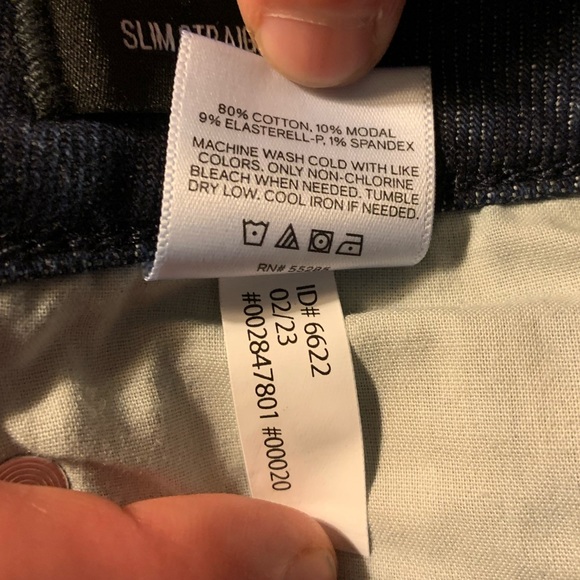 Express Slim Straight Dark Wash Stretch Jeans Size 31/32 - Picture 10 of 11